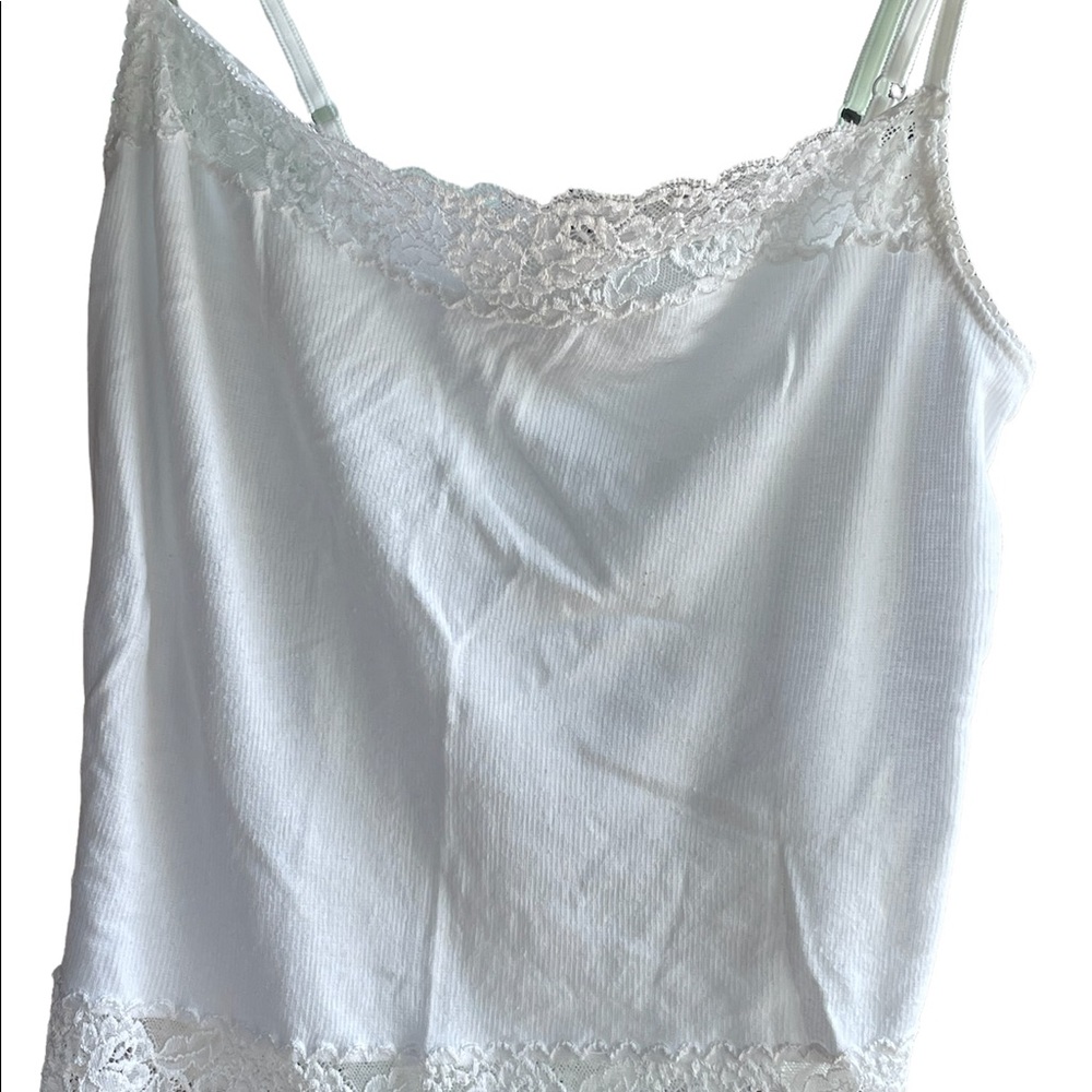 Felina crop cami.  EUC.  Size large.